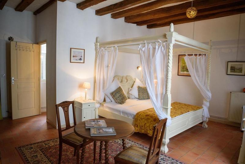 La Demeure Saint-Ours Bed & Breakfast Loches Exterior photo